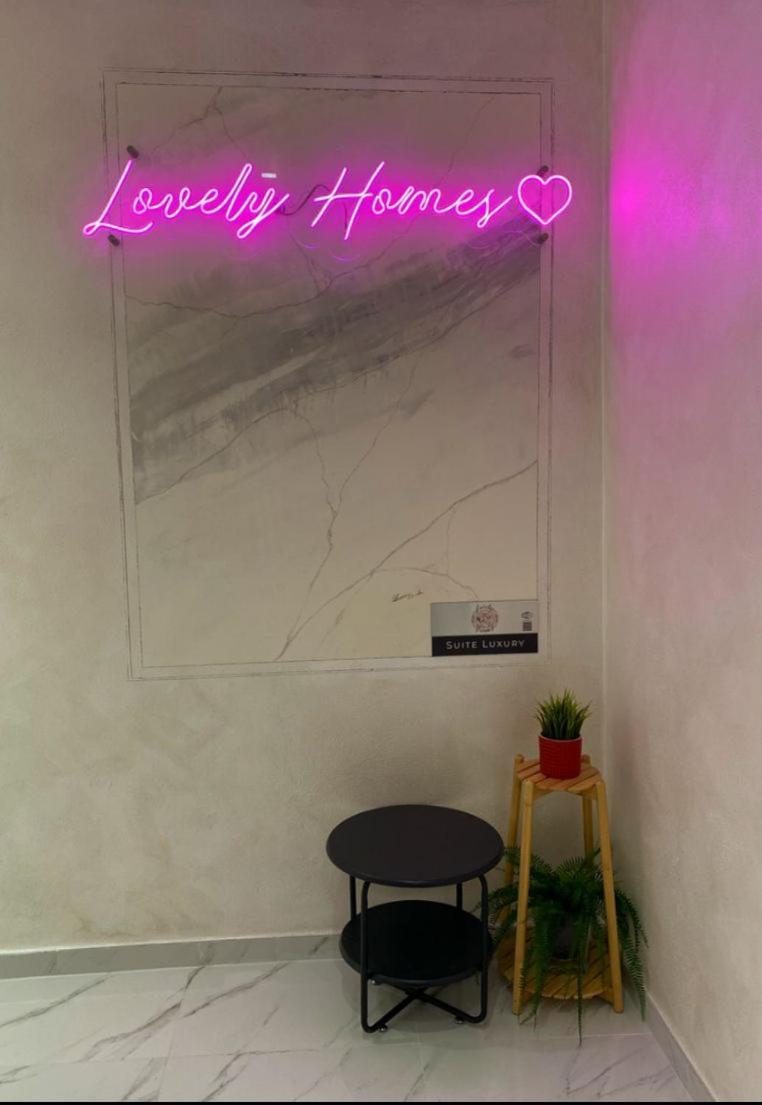 Lovely Homes *